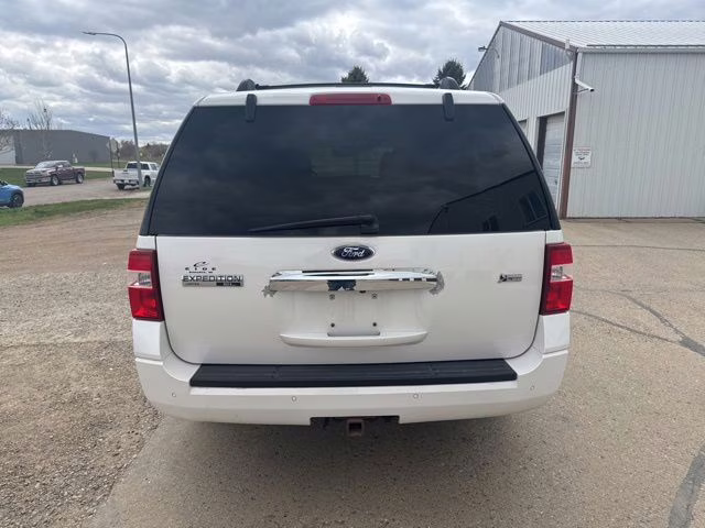 2014 White Platinum Clearcoat Metallic Ford Expedition EL Limited 4X4 SUV