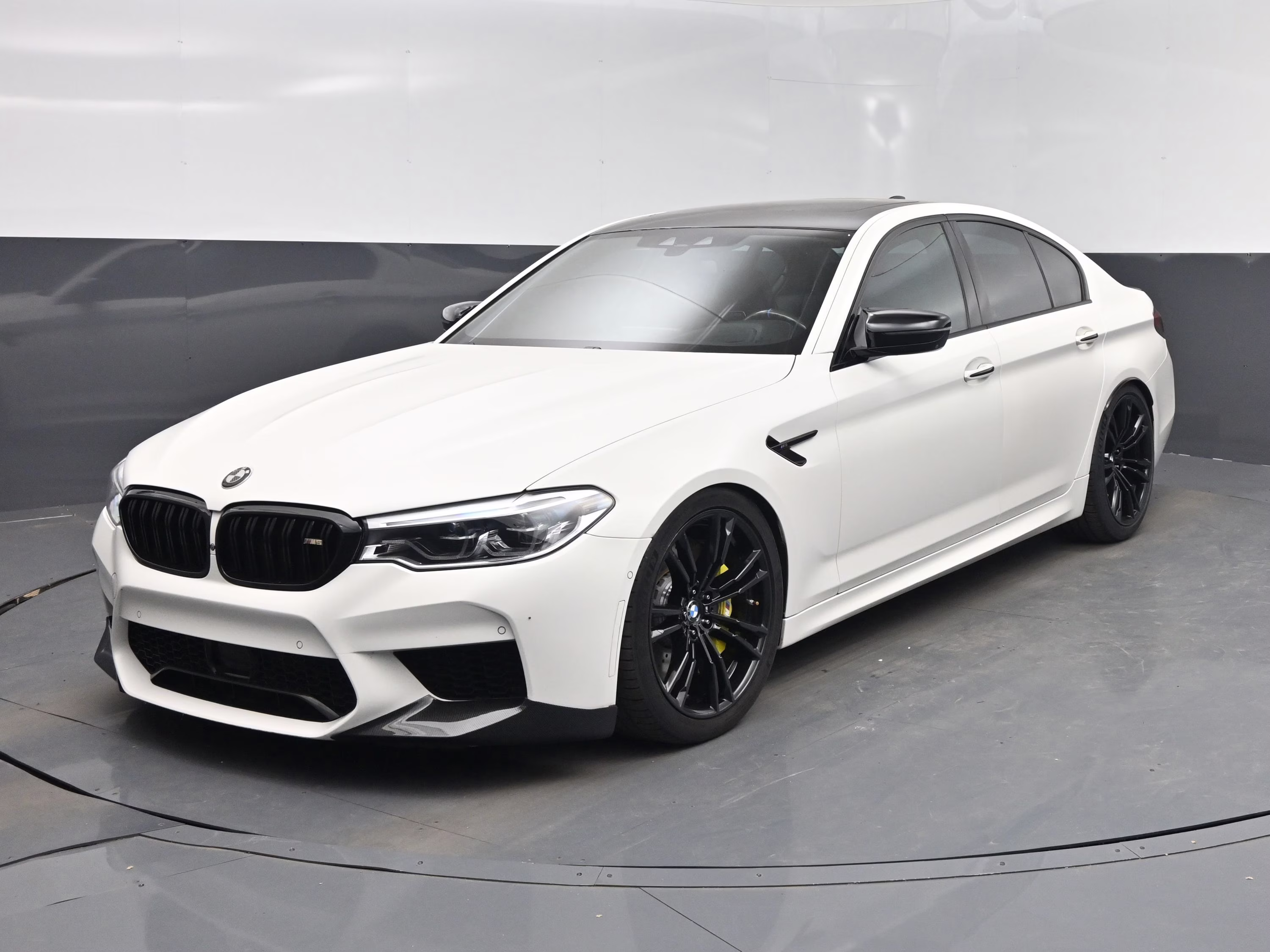 2018 Alpine White BMW M5 Base AWD Sedan