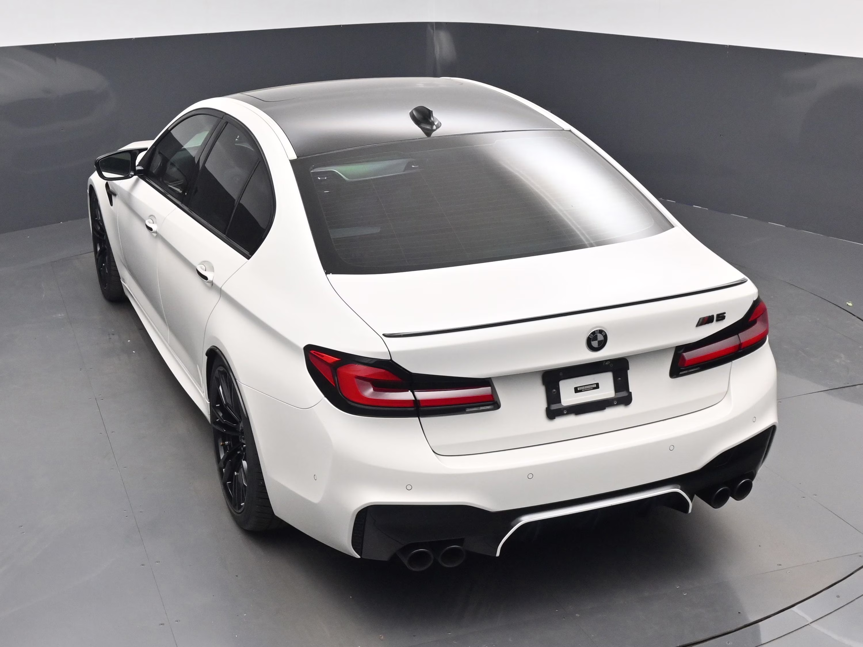 2018 Alpine White BMW M5 Base AWD Sedan