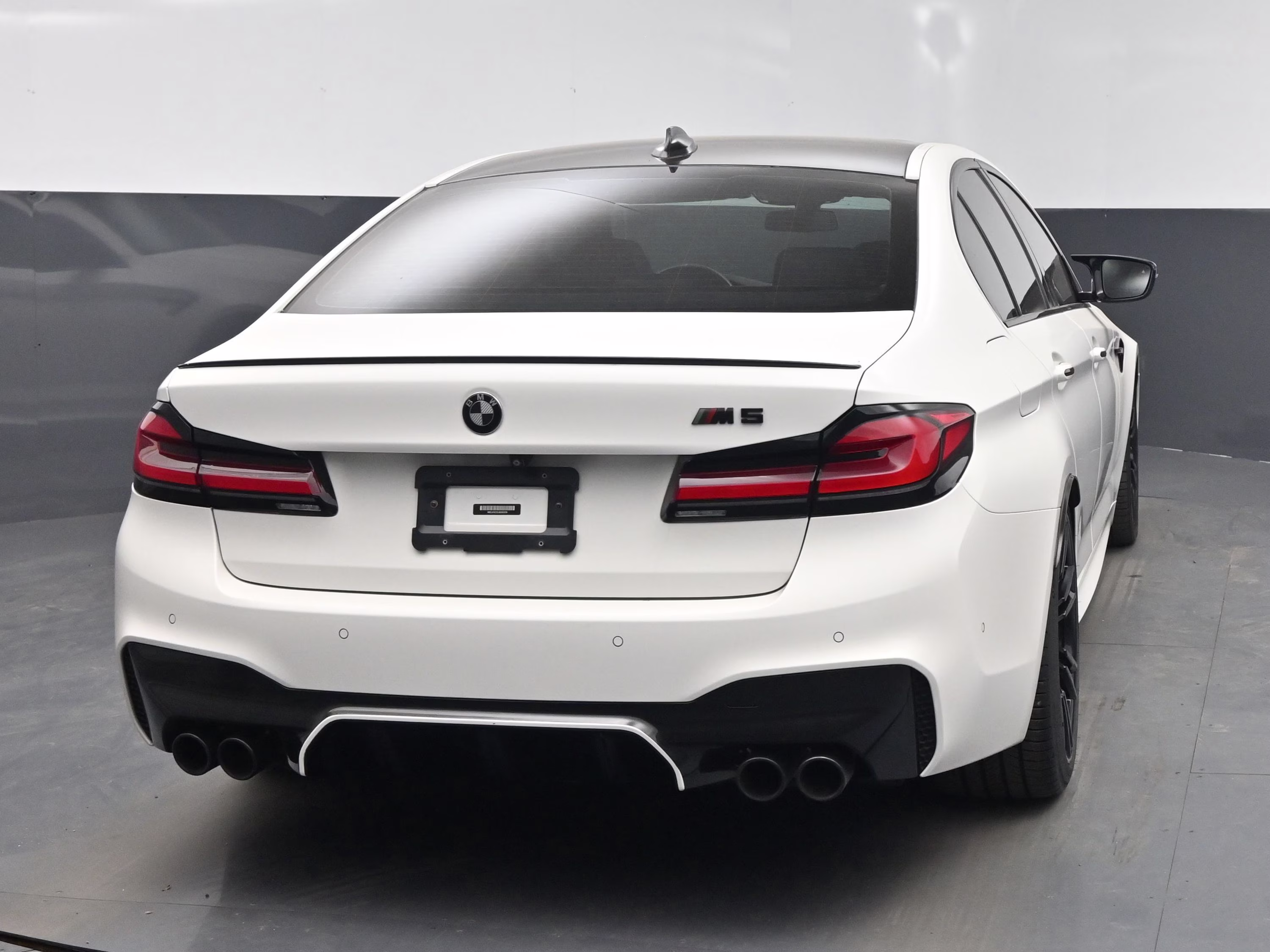 2018 Alpine White BMW M5 Base AWD Sedan