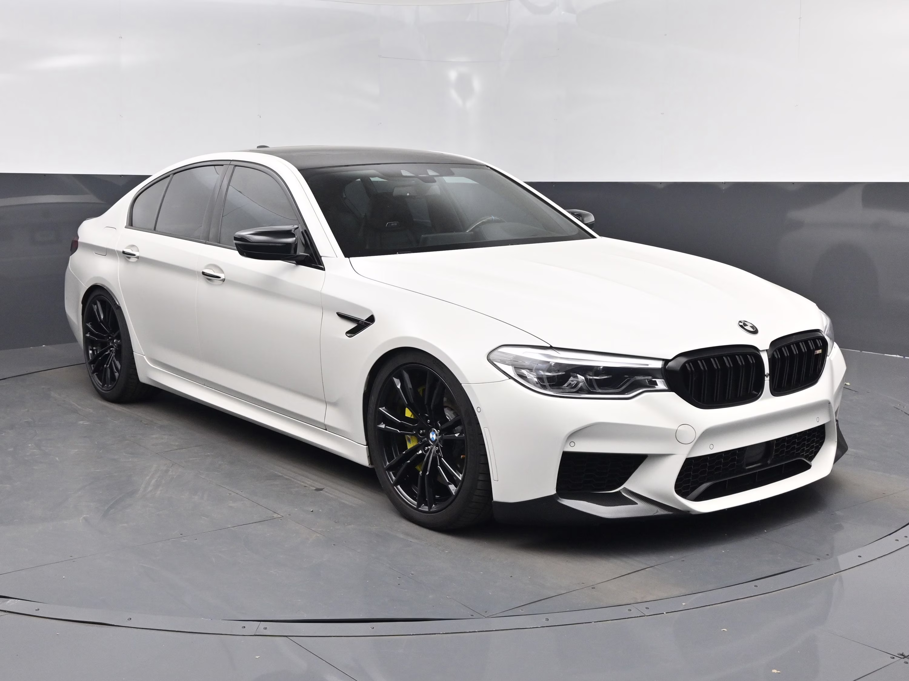 2018 Alpine White BMW M5 Base AWD Sedan