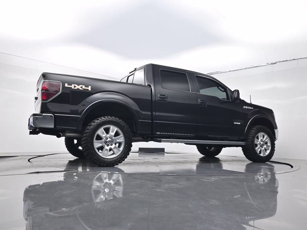 2012 Tuxedo Black Metallic Ford F-150 Lariat 4X4 Truck