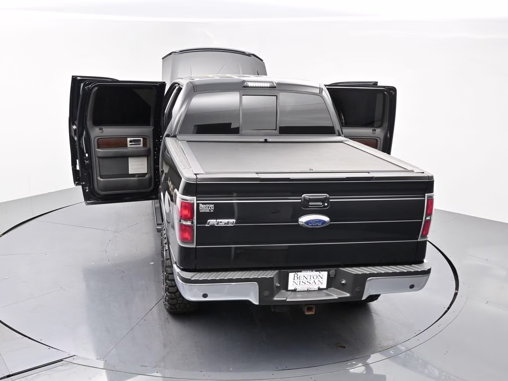 2012 Tuxedo Black Metallic Ford F-150 Lariat 4X4 Truck