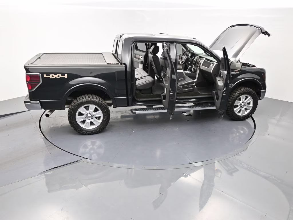 2012 Tuxedo Black Metallic Ford F-150 Lariat 4X4 Truck
