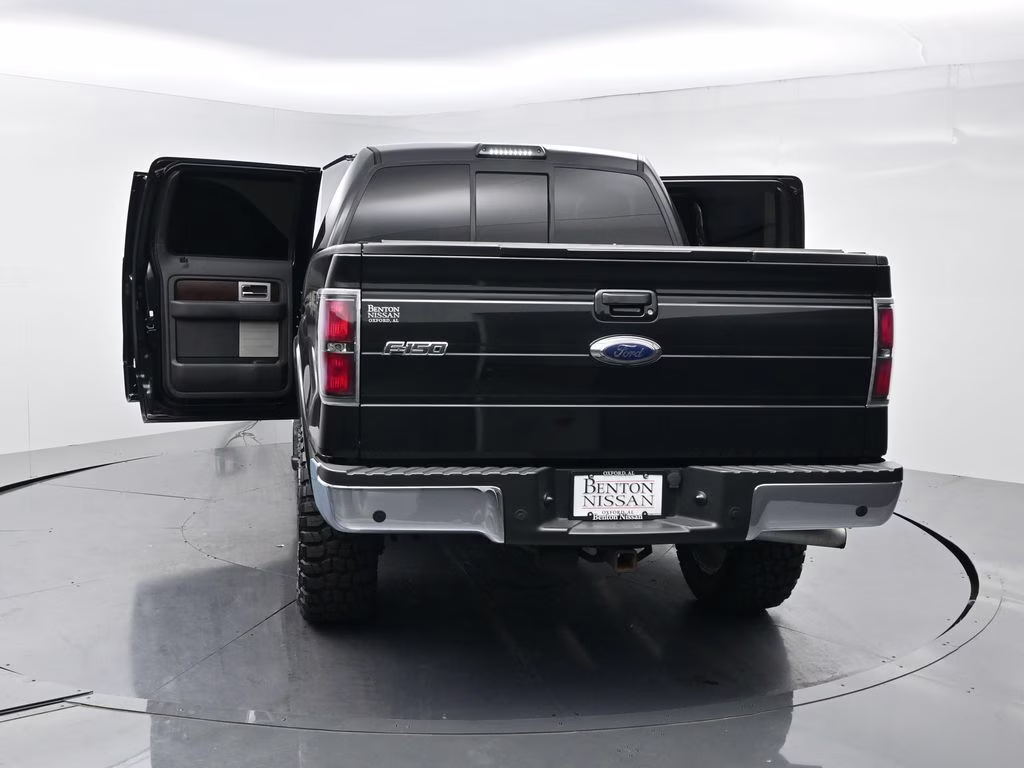 2012 Tuxedo Black Metallic Ford F-150 Lariat 4X4 Truck