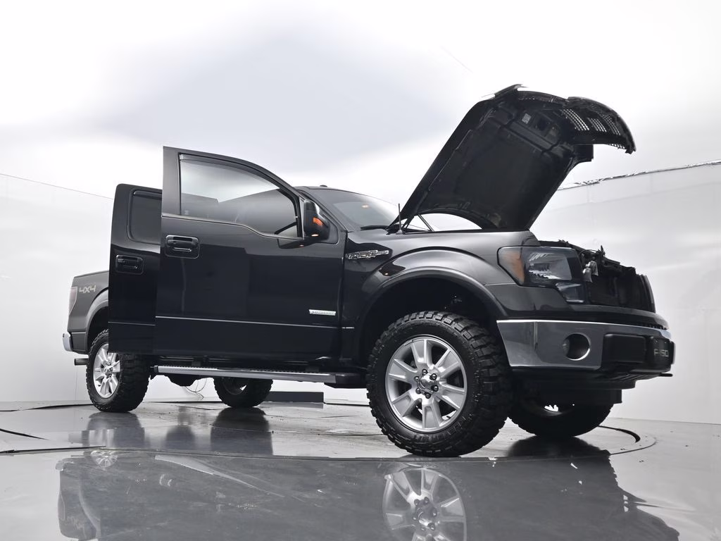 2012 Tuxedo Black Metallic Ford F-150 Lariat 4X4 Truck
