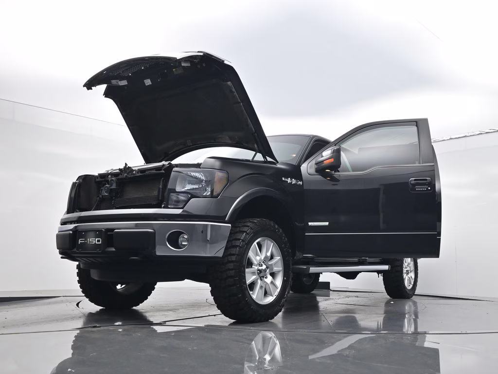 2012 Tuxedo Black Metallic Ford F-150 Lariat 4X4 Truck