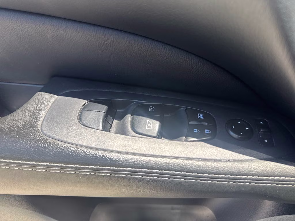 2019 Gun Metallic Nissan Pathfinder Platinum 4X4 SUV