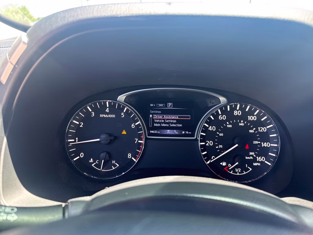 2019 Gun Metallic Nissan Pathfinder Platinum 4X4 SUV
