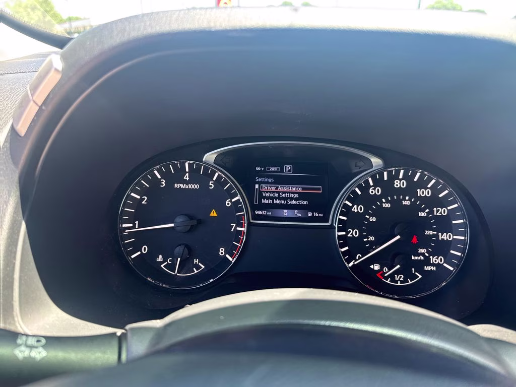 2019 Gun Metallic Nissan Pathfinder Platinum 4X4 SUV