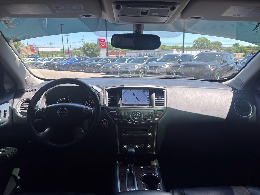 2019 Gun Metallic Nissan Pathfinder Platinum 4X4 SUV