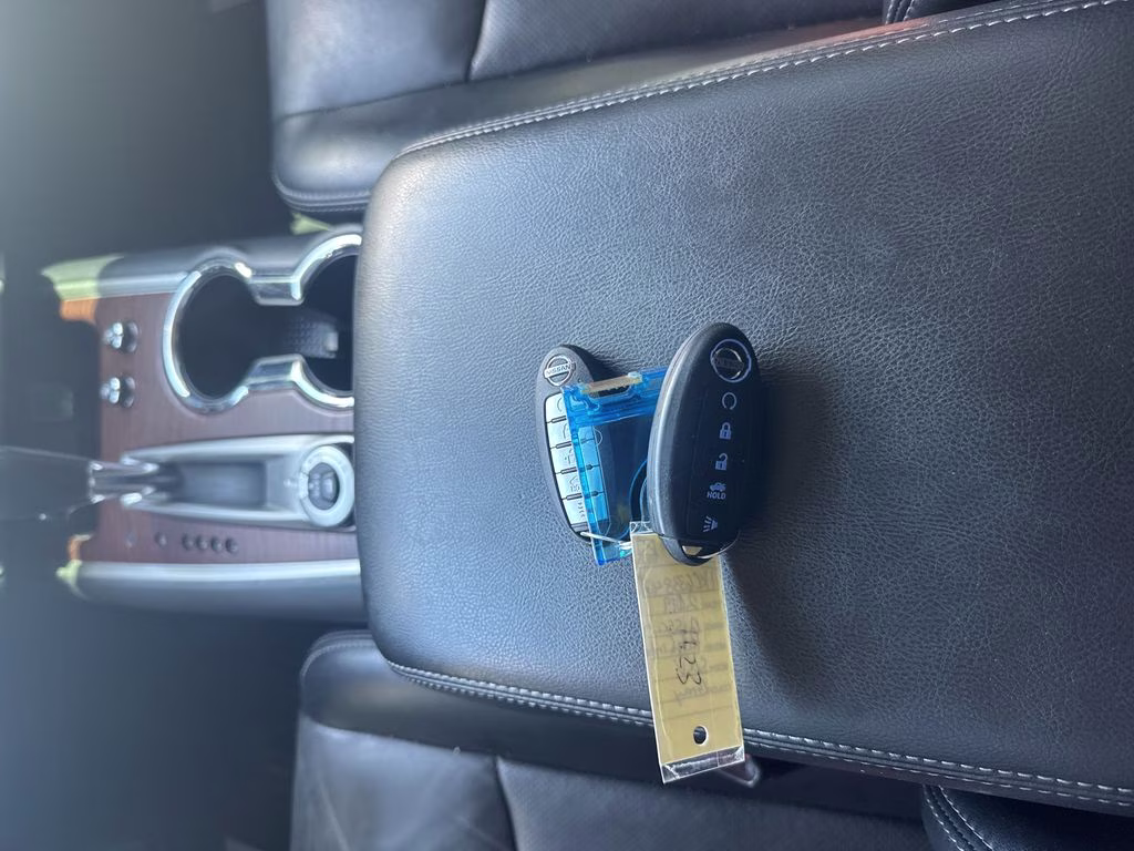 2019 Gun Metallic Nissan Pathfinder Platinum 4X4 SUV