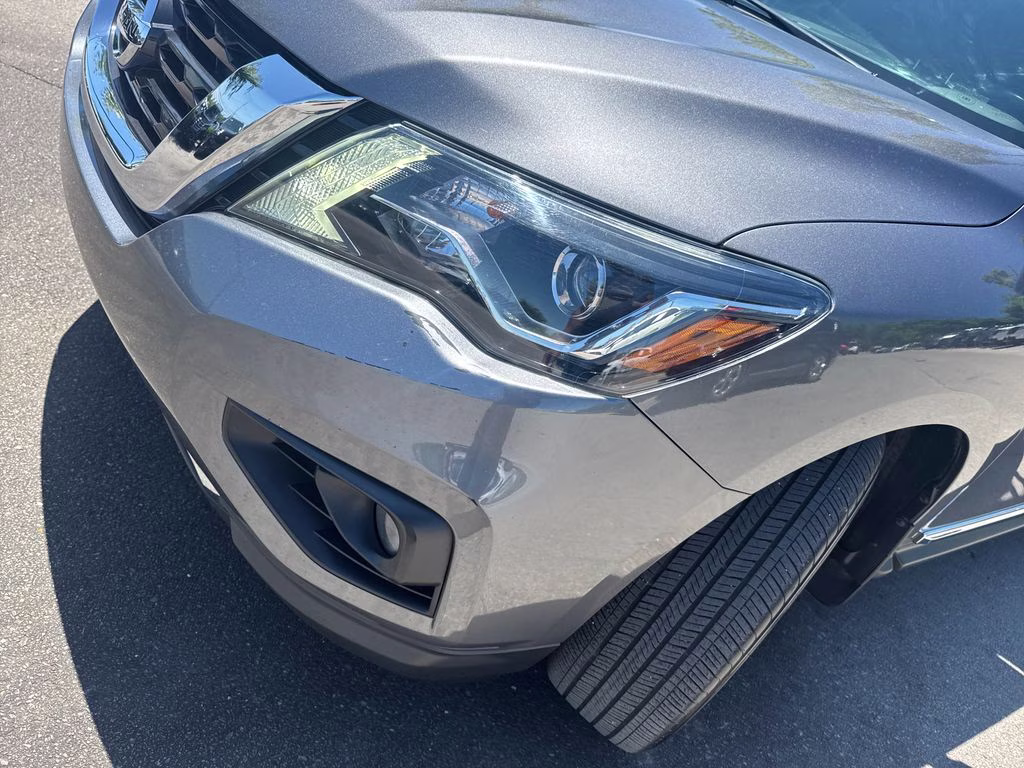 2019 Gun Metallic Nissan Pathfinder Platinum 4X4 SUV