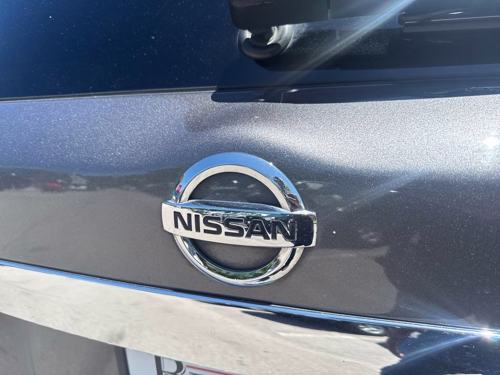 2019 Gun Metallic Nissan Pathfinder Platinum 4X4 SUV