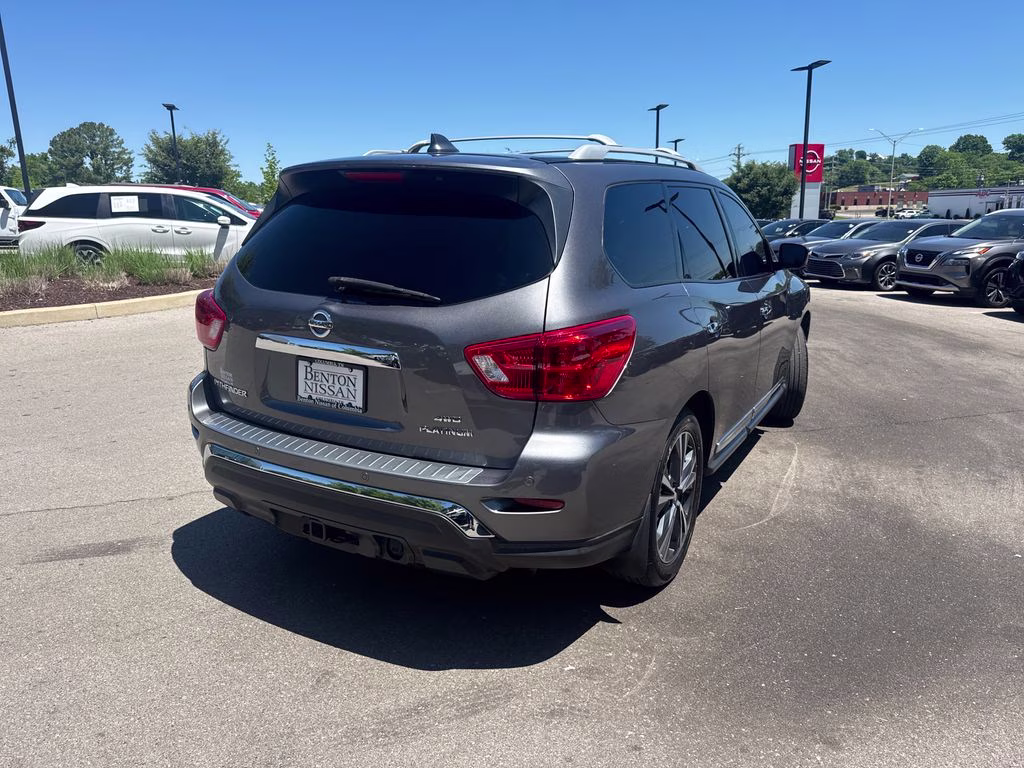 2019 Gun Metallic Nissan Pathfinder Platinum 4X4 SUV
