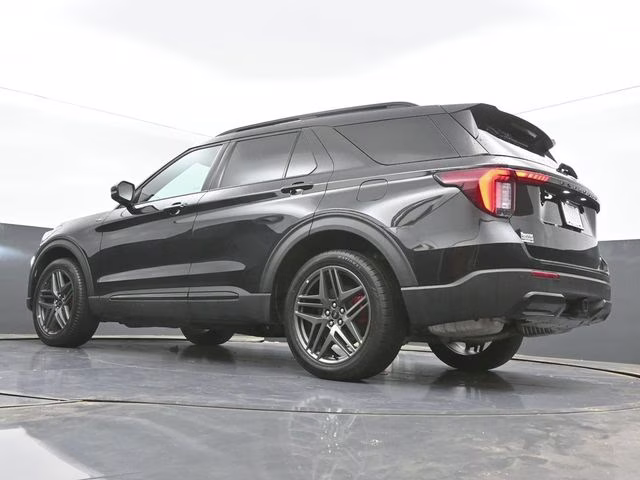 2025 Black Metallic Ford Explorer ST-Line 4X4 SUV