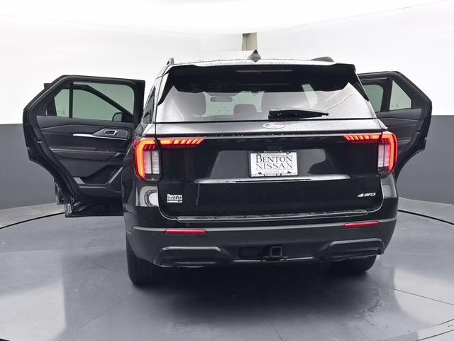2025 Black Metallic Ford Explorer ST-Line 4X4 SUV
