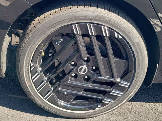 2026 Super Black Nissan Sentra SR FWD Sedan