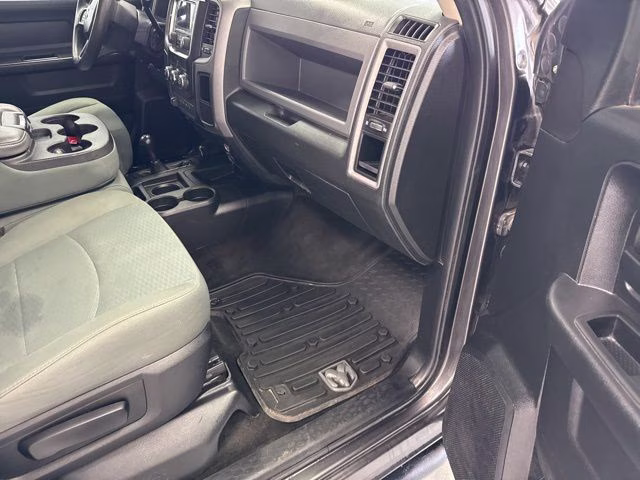 2015 Granite Crystal Metallic Clearcoat Ram 3500 Tradesman 4X4 Truck