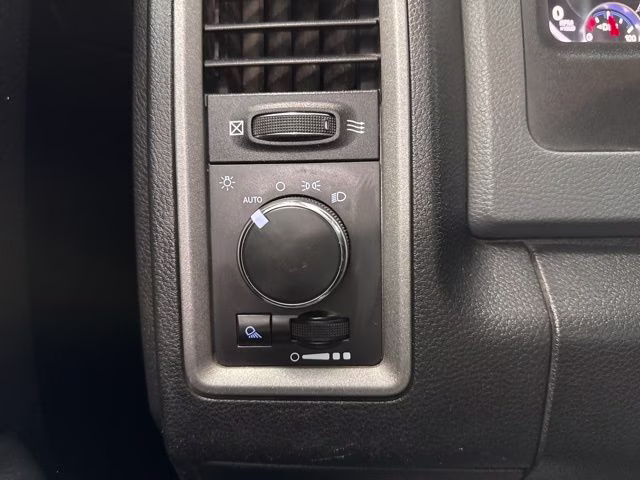 2015 Granite Crystal Metallic Clearcoat Ram 3500 Tradesman 4X4 Truck