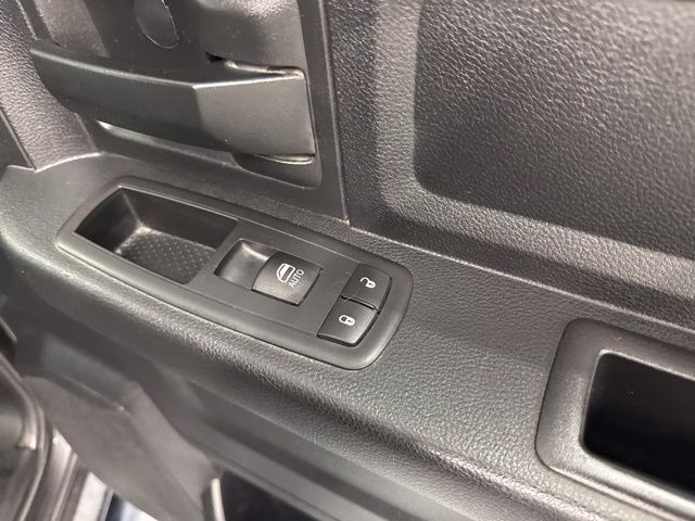 2015 Granite Crystal Metallic Clearcoat Ram 3500 Tradesman 4X4 Truck