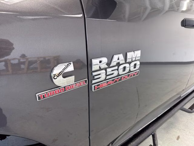 2015 Granite Crystal Metallic Clearcoat Ram 3500 Tradesman 4X4 Truck