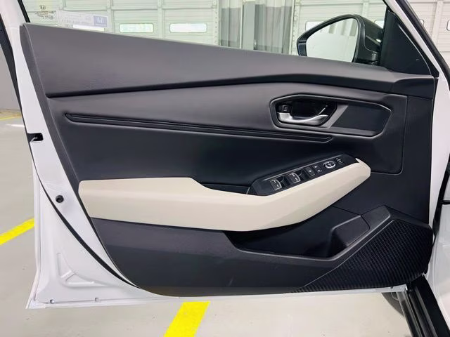 2026 Platinum White Pearl Honda Accord SE FWD Sedan