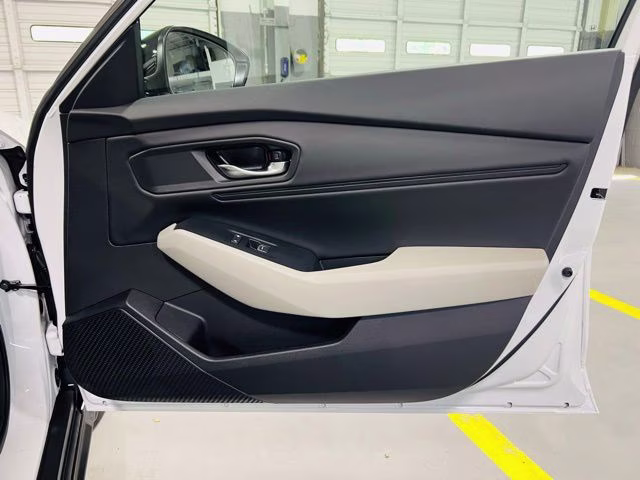 2026 Platinum White Pearl Honda Accord SE FWD Sedan
