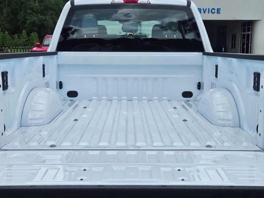 2026 Oxford White Ford Super Duty F-350 SRW XL 4X4 Truck