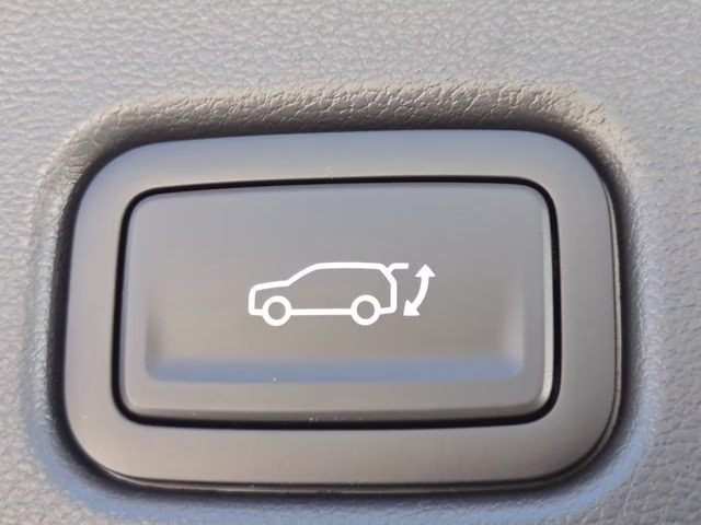2026 Atlas White Hyundai Kona Limited AWD SUV