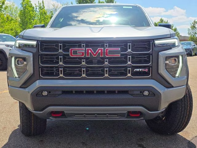 2026 Sterling Metallic GMC Canyon AT4 4X4 Truck