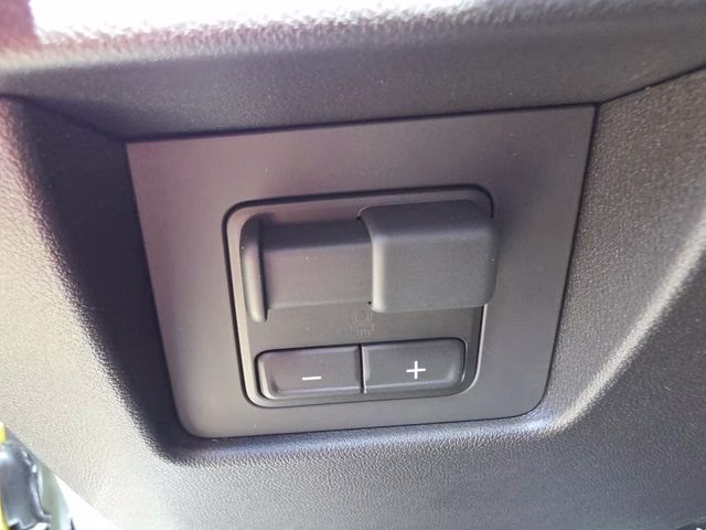 2026 Sterling Metallic GMC Canyon AT4 4X4 Truck