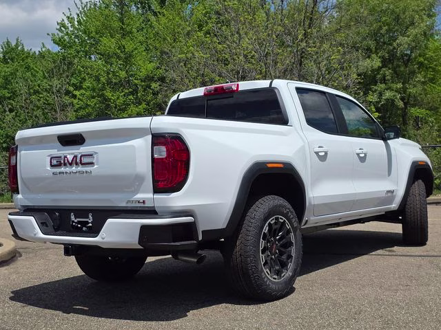 2026 Summit White GMC Canyon AT4 4X4 Truck