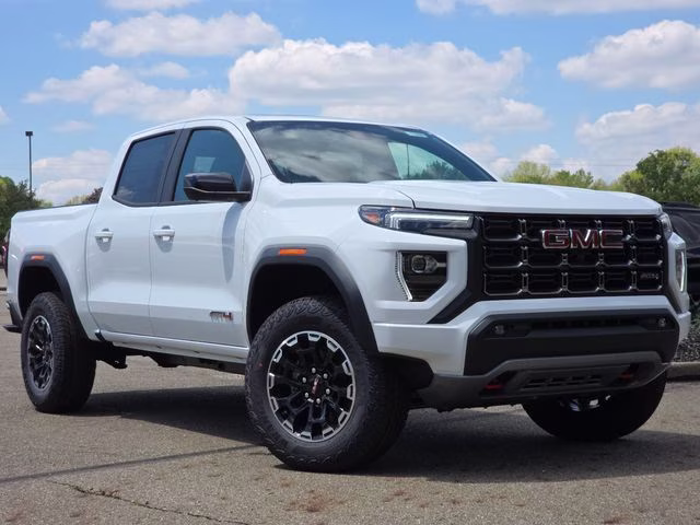 2026 Summit White GMC Canyon AT4 4X4 Truck