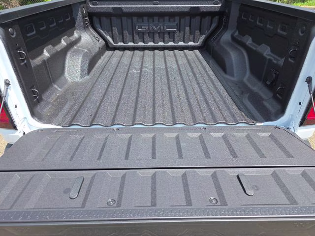 2026 Summit White GMC Canyon AT4 4X4 Truck