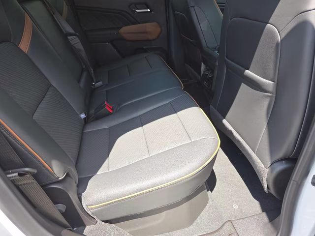 2026 Summit White GMC Canyon AT4 4X4 Truck
