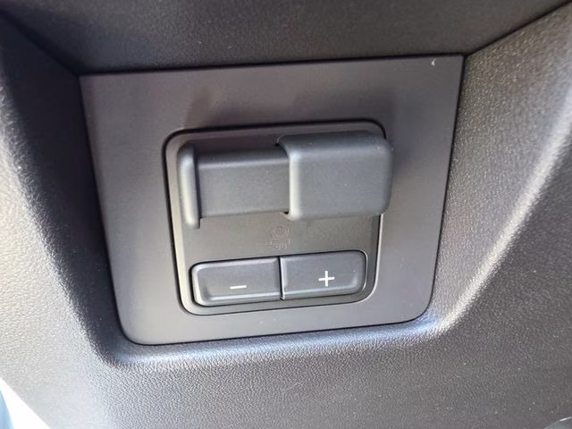 2026 Summit White GMC Canyon AT4 4X4 Truck