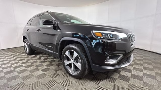 2020 Diamond Black Crystal Pearlcoat Jeep Cherokee Limited 4X4 SUV