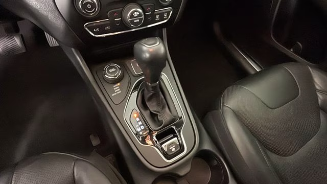 2020 Diamond Black Crystal Pearlcoat Jeep Cherokee Limited 4X4 SUV