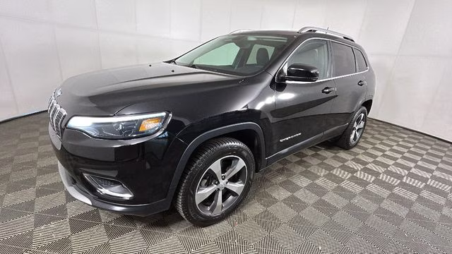2020 Diamond Black Crystal Pearlcoat Jeep Cherokee Limited 4X4 SUV