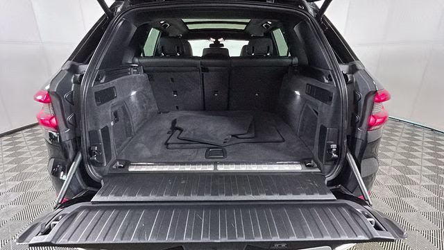 2022 Jet Black BMW X5 xDrive45e AWD SUV