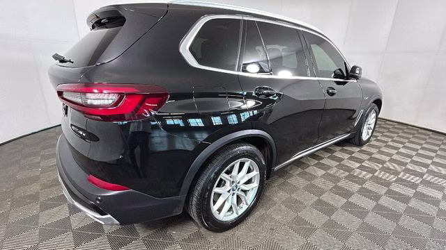 2022 Jet Black BMW X5 xDrive45e AWD SUV