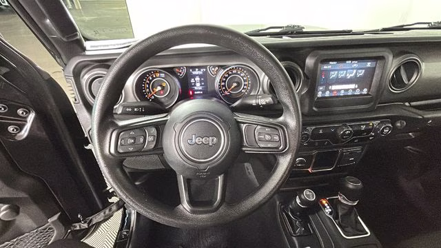 2022 Black Clearcoat Jeep Gladiator Sport 4X4 Truck