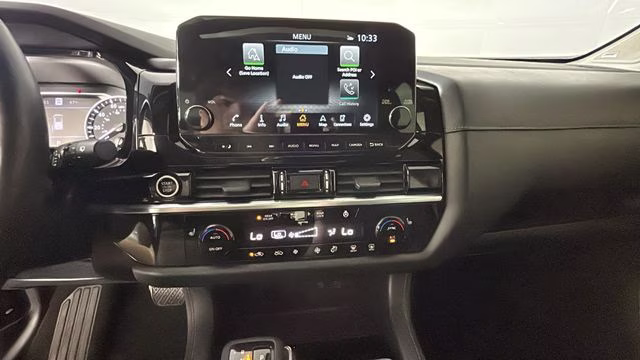 2024 Solid Gray/Super Black Nissan Pathfinder SL 4X4 SUV