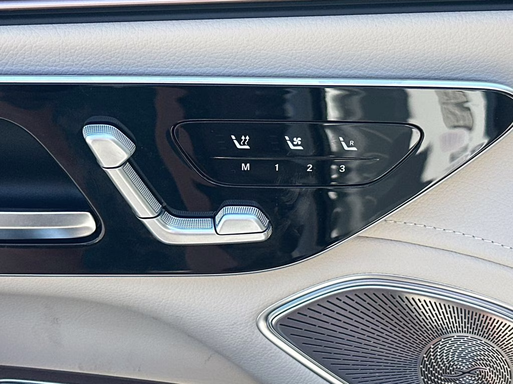2026 Moonlight Mercedes-Benz EQS 400 AWD SUV