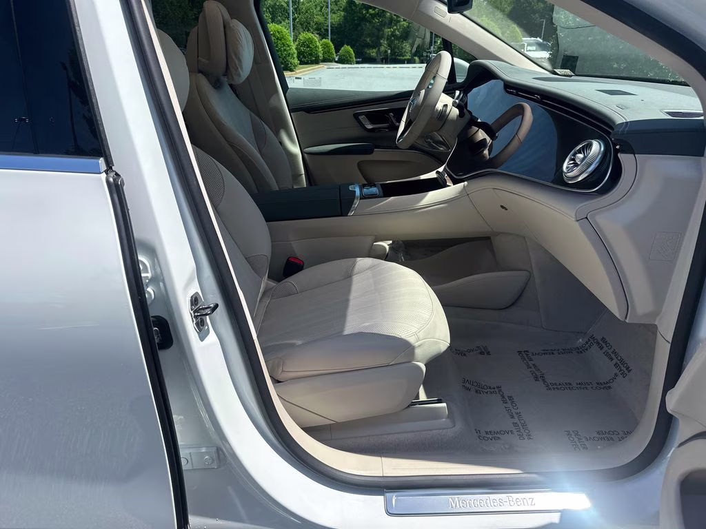 2026 Moonlight Mercedes-Benz EQS 400 AWD SUV