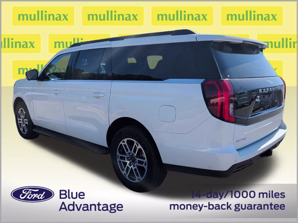 2025 Star White Metallic Tri-Coat Ford Expedition Max Active RWD SUV