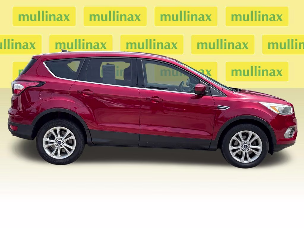 2017 Ruby Red Metallic Ford Escape SE FWD SUV