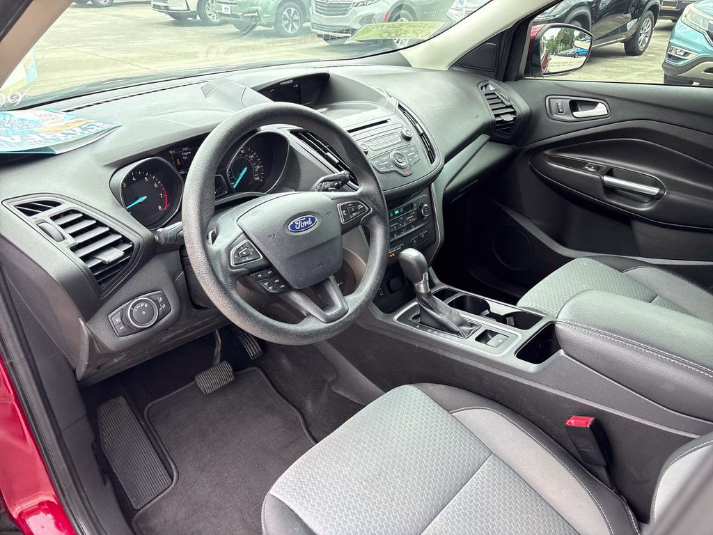 2017 Ruby Red Metallic Ford Escape SE FWD SUV