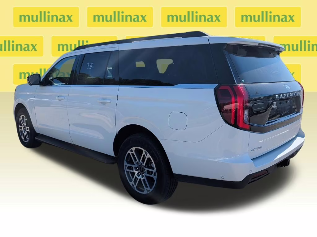 2025 Star White Metallic Tri-Coat Ford Expedition Max Active RWD SUV